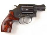 Smith and Wesson Model 36-9 LadySmith .38 Revolver with Original Factory Case, Etc. - 5 of 12