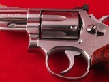 Unfired Smith and Wesson Model 66-2 2 1/2" .357 Magnum Revolver - 4 of 7