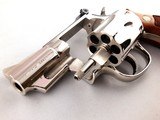 Beautiful Smith and Wesson Model 19-5 .357 Magnum 2 1/2" Mirrored Nickel Revolver - 10 of 13