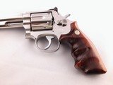 Beautiful Smith and Wesson Model 686 (No Dash) .357 Magnum 6" Revolver - 2 of 13