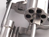Beautiful Smith and Wesson Model 686 (No Dash) .357 Magnum 6" Revolver - 13 of 13
