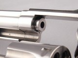 Exceptional Smith and Wesson Model 617 (no dash) 6" .22LR Full Target - 14 of 15