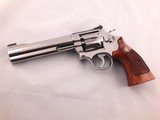 Exceptional Smith and Wesson Model 617 (no dash) 6" .22LR Full Target - 1 of 15