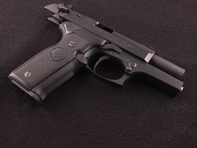 Beretta 8040 Cougar G .40 S&W Semi-Automatic Pistol - Image 2 of 10