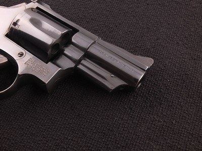 Smith and Wesson Model 19-5 .357 Magnum 2 1/2