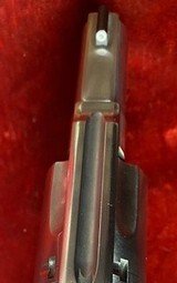 Smith & Wesson Model 640 357 Mag stainless 2 ”DAO, No internal lock. 5 shot - 3 of 11