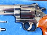 Smith & Wesson Model 29-2 99% in Wood Case 3 T's 44 Magnum N Series - 3 of 8