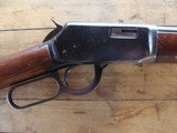Very Nicd Winchester 9422 Lever Action Rifle 22 LR - 4 of 15