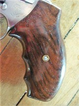 New S&W Chiefs Special Stainless & Gold 2" Fuzzy Farrant Grips Box & Papers - 11 of 15