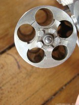 New S&W Chiefs Special Stainless & Gold 2