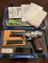 Smith & Wesson Model 41 Performance Center - 5 of 6