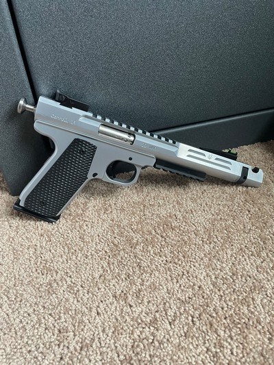 Volquartsen Scorpion .22WMR - Image 3 of 11