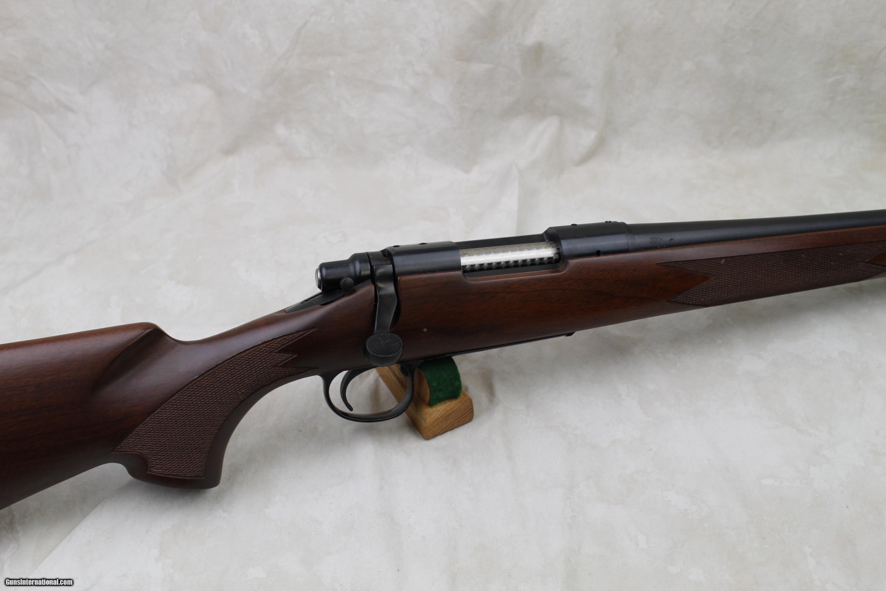 Like new 1999 Remington model 700 Classic 17 Rem bolt action rifle