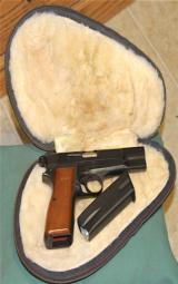 BROWNING HI POWER-BOX-PAPERWORK-CLEANING ROD-SHEEPSKIN POUCH,MARKED,-one magazine - 18 of 19
