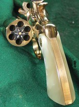 COLT=1968=PYTHON=STUNNING GOLD=ESTATE AUCTION FIND=PEARLITE COLT LOGOED GRIPS=FOUR (4) INCH=no box, papers,or letter - 10 of 15