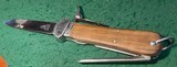 WW 2 = German Paratrooper Knife = Gravity blade in perfect condition w/ makers name = Knife being sold as a parts only == Walnut Grips perfect = - 1 of 4