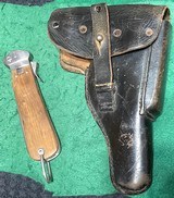 DMW = LUGER =.30 CALIBRE = NAVY GRAVITY KNIFE ,= HOLSTER = MAGAZINE = Age, pedigree & history unknown - 9 of 19