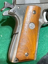 Free Shipping == COLT=1911A1 N.M. = MICRO SIGHTING = TARGET TRIGGER = BORE PRISTINE = Mis-Matched Colt Grips = Governor Slide = - 14 of 17