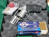 CHARTER ARMS = 32 H&R MAGNUM = Undercoverette = CRIMSON TRACE LED SIGHTING = 2 INCH = Test fired only - 1 of 10