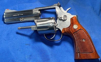 686 1 =
FOUR (4) INCH = LIGHTLY FIRED = MECHANICALLY OFF THE LINE PERFECT =