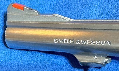 MODEL 63 no dash = SMITH & WESSON = NICKEL = 4 INCH = FACTORY GRIPS # TO THE GUN = 6 SHOT .22 LR - Image 3 of 9