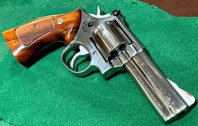 FLORIDA TROOPERS MODEL 686-3 = new old stock= POLICE = COMMEMORATIVE 50th = .357 / 38 REVOLVER = LIMITED PRODUCTION 1/394 - Image 2 of 10