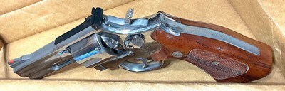 FLORIDA TROOPERS MODEL 686-3 = new old stock= POLICE = COMMEMORATIVE 50th = .357 / 38 REVOLVER = LIMITED PRODUCTION 1/394 - Image 5 of 10