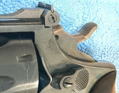 S & W = PRE MODEL 10 , m&p = BLUE = FOUR (4) INCH =98% CONDITION = Grey / Gray / Silver box w/ S&W paper wrap == - Image 4 of 13
