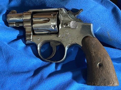 U.S. NAVY PILOTS COMBAT CARRY GUN = 1950's KOREA ERA = S&W TWO (2)INCH = WORN NICKEL = MECHANICALLY SOUND - Image 8 of 13