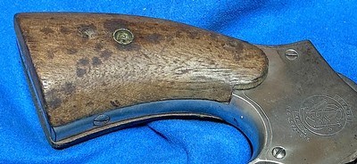 U.S. NAVY PILOTS COMBAT CARRY GUN = 1950's KOREA ERA = S&W TWO (2)INCH = WORN NICKEL = MECHANICALLY SOUND - Image 3 of 5