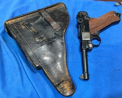 MAUSER / DWM = 1942 LUGER = BLUED = NUMBERS MATCH = ORDINANCE / ARSENALREBUILD = A SHOOTER - Image 7 of 12