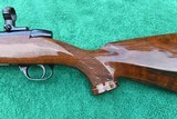 Weatherby Mark V Deluxe - .22-250 Remington - 6 of 15