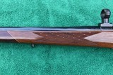 Weatherby Mark V Deluxe - .22-250 Remington - 8 of 15