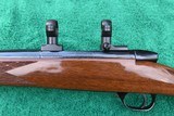 Weatherby Mark V Deluxe - .22-250 Remington - 7 of 15