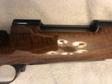 Weatherby Mark V Deluxe 30-06 26" Barrel Very Nice - 9 of 11