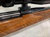 Weatherby Mark V Varmintmaster 22-250 - 4 of 14