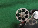 Smith & Wesson 686 357 magnum 4"7 shot - 3 of 3