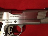 Colt 1911 Combat Commander 45acp
Brushed Stainless - 7 of 11