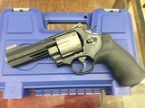 Smith & Wesson 329PD 44mag - 2 of 11