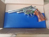 Smith Wesson Model 29 Nickel in factory Case 6" - 13 of 14