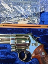 SMITH WESSON MODEL 57 