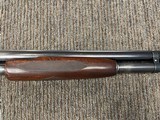 Winchester Model 12 - 12g -
32'' Barrel, Solid Rib, Deluxe Wood, Duck Gun - 4 of 15