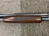 Winchester Model 12 - 12g -
32'' Barrel, Solid Rib, Deluxe Wood, Duck Gun - 9 of 15