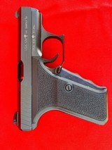 Heckler & Koch P7K3, 9K/380 ACP, Unfired Museum Quality with Four Magazines: - 2 of 15