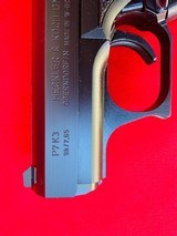 Heckler & Koch P7K3, 9K/380 ACP, Unfired Museum Quality with Four Magazines: - 7 of 15