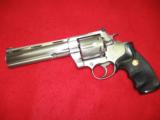 Colt
ANACONDA
44
MAG. - 1 of 4