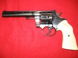 Colt Shooting Master 38 - 1 of 5