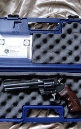 COLT PYTHON Royal Blue with Marksman Front sight - 4 of 13