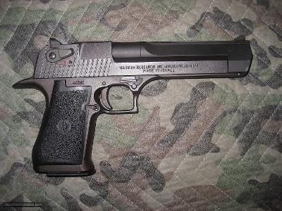 Desert Eagle IMI .41/.44 caliber semi-automatic pistol very good condition