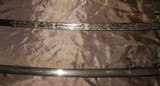 US 1902 Pattern Army Officer’s Sword, E Pluribus Unum engraved WWI two ring metal saber with original metal scabbard. - 9 of 13
